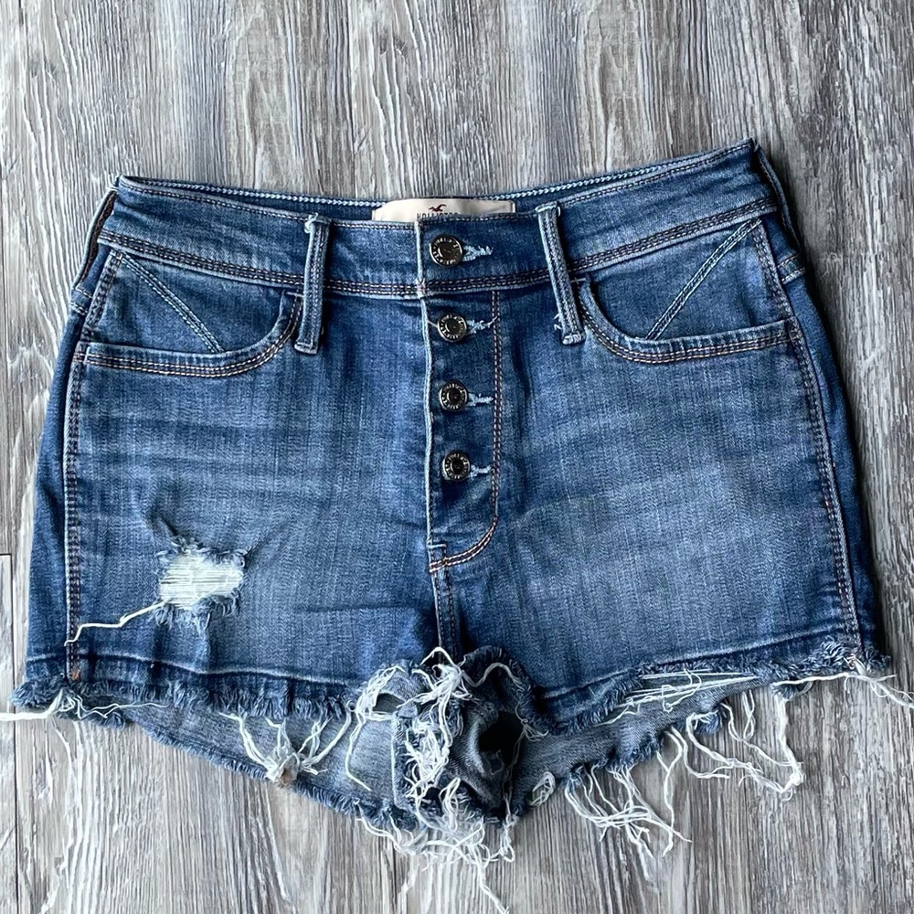 Hollister size 1 Jean shorts stretchy